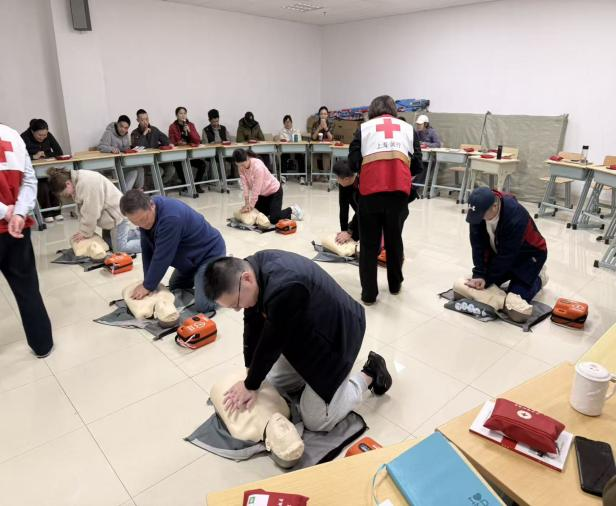 体育教学部举办救护员初级班培训